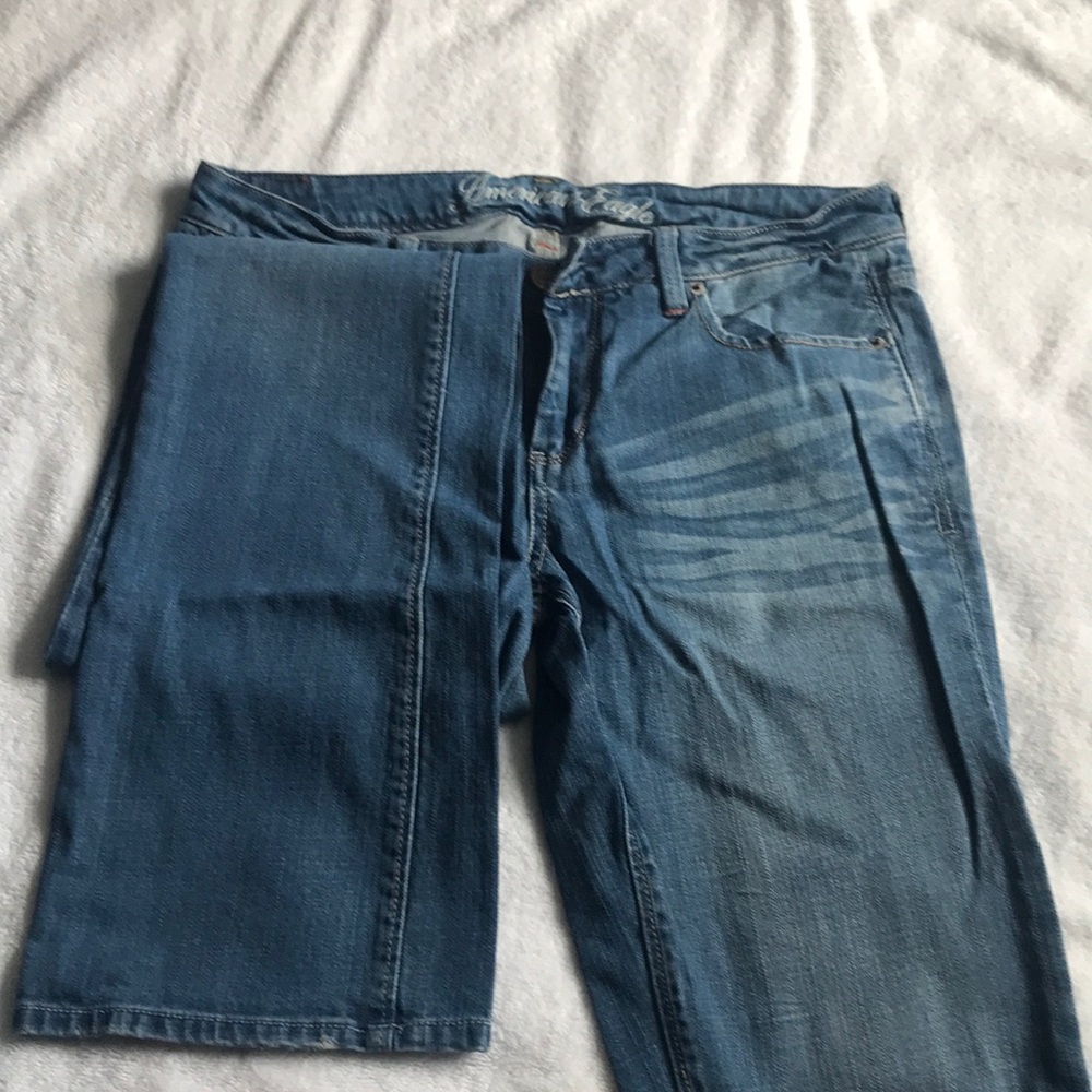 American Eagle barely boot but